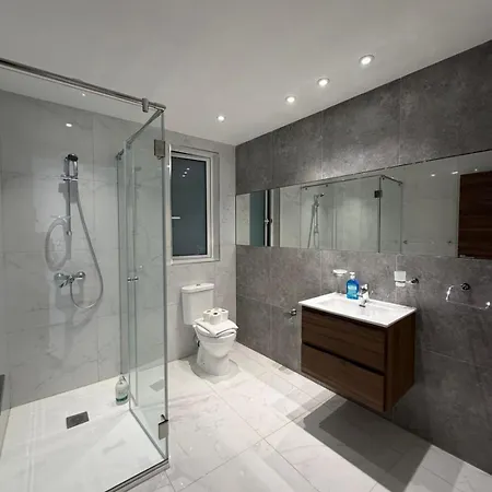 Апартаменты Prime Paceville Near St Georges *
