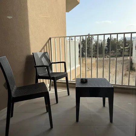 Prime Paceville Near St Georges Апартаменты