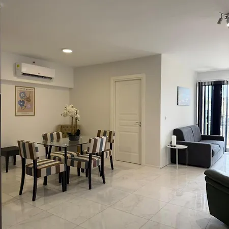Апартаменты Prime Paceville Near St Georges
