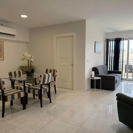 Prime Paceville Near St Georges