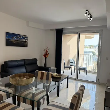 Prime Paceville Near St Georges Апартаменты Сент Джулианс