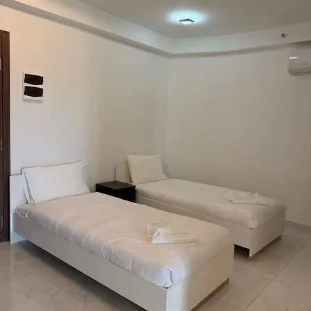 Prime Paceville Near St Georges
